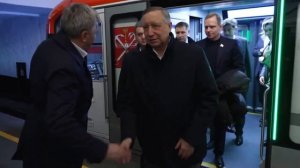 Красивые кадры запуска поезда метро Питера Балтиец.