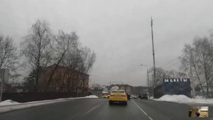 Родители мажора заставили невесту уехать обратно в глушь... Но едва войдя в дом, ахнула увидев чужу
