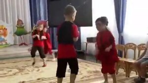 Танец насекомых в старшей группе