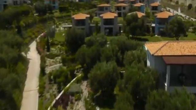 Центр Греческой Недвижимости. Виллы в Греции у моря.
