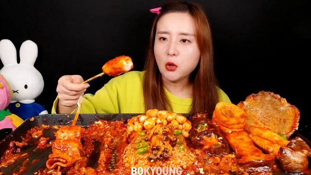 요리먹방 :) 매콤한 황제버섯 떡볶이와 어묵 | . MUKBANG