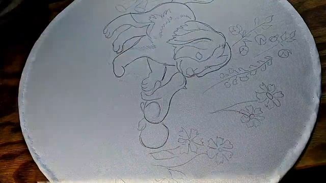 Рисунок для вышивки (заготовка) / Собака + Скунс. Рисую зверей и окрашиваю фон на ткани. смотреть онлайн