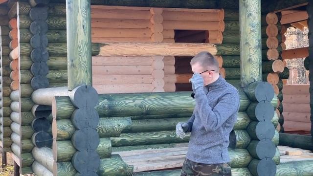 Как покрасить сруб бани снаружи и внутри