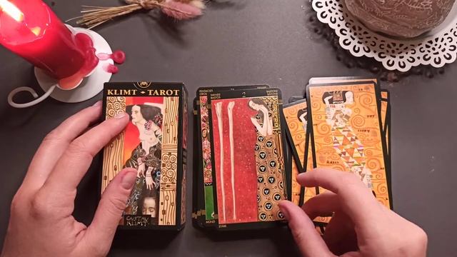 Обзор колоды: Таро Густава Климта / Gustav Klimt Tarot Deck Review смотреть онлайн