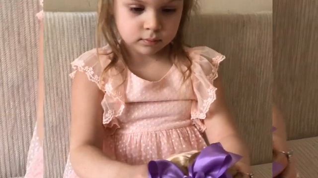 Рапунцель ?Куколка Рапунцель собирается на бал,пришла к Владке делать прическу ) смотреть онлайн