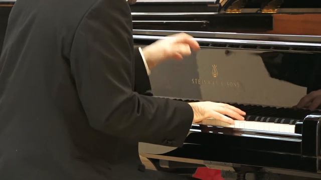 Music Events at Queen's - Alexander Bernstein смотреть онлайн
