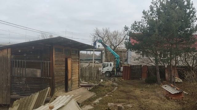 Заменили фонарь у дома... смотреть онлайн