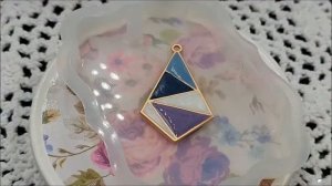 Геометрический кулончик (мастер-класс с УФ смолой)