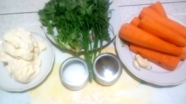 салат из свежей моркови с домашним творожным сыром. смотреть онлайн