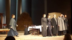 Спектакль Театра Маяковского "Русский роман". Финальные поклоны.