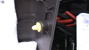 2014 Honda CRV: AWD relay replacement. FYI: The AWD Light has to be ON to Read the Faulty Code.