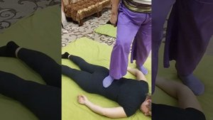 Тайский массаж ногами