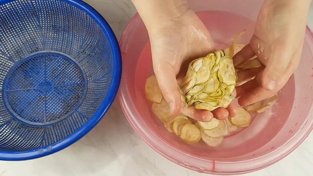 Корейская Закуска из Сушеных Кабачков Рецепт Korean Stir-fried Dried Squash Recipe 말린호박볶음 민들기