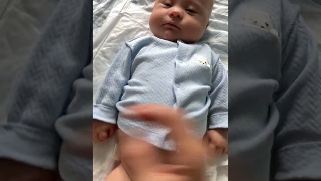 ПЕТЕ ОТ 3-4 МЕСЯЦЕВ. ПЕРВЫЙ КУРС МАССАЖА. МНОГО ЛЕПЕЧЕТ. РАЗВИТИЕ МАЛЫША С СИНДРОМОМ ДАУНА. смотреть онлайн