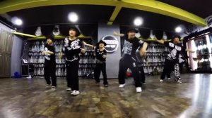 Uyghur Kids So Funky Locking Dance"UpTown Funk”