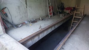 Строим новый гараж Ч-10 варим уголки на яму