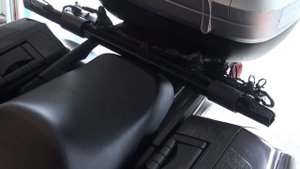 Мотоцикл. Подготовка. Рычаг для подъема мотоцикла.