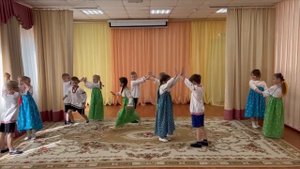 Русская народная игра «Поднырки»