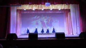 Вдоль по улице широкой