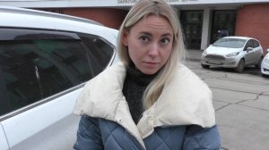Саратов. Секретарша большой шишки пыталась сбежать, но ее догнали и наказали.