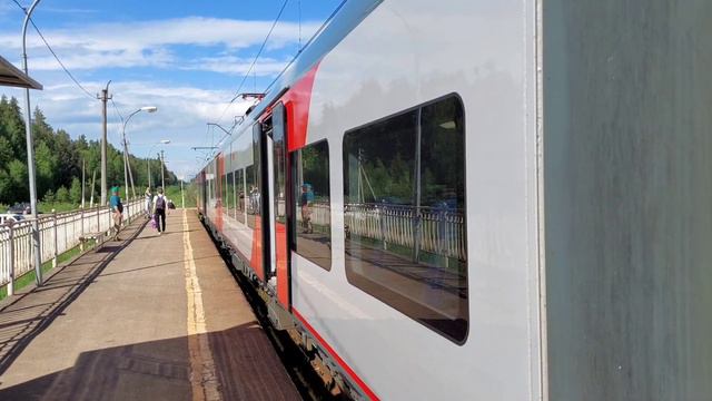 Электропоезд ЭС2Г-134 «Ласточка» Платформа Донховка смотреть онлайн