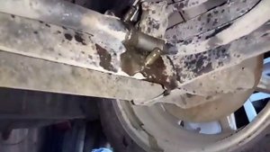 Nissan Primera P12. Замена втулок заднего стабилизатора