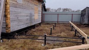 Заливка бетона внутрь свай. Обварка свай. Обвязка. Лаги пола.