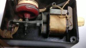 Аквариумный компрессор в работе (МК-Л1М)