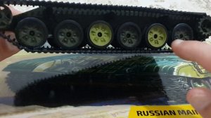 Сборная модель танка Т-72Б "ЗВЕЗДА" 1/35. Готовые наборные траки и катки.