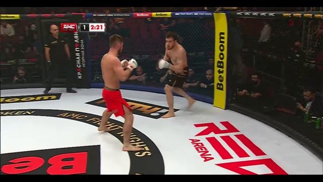 ПЕРВОЕ ПОРАЖЕНИЕ В КАРЬЕРЕ! Шамиль Мичилов vs. Магомед Сулумов / Shamil Michilov vs. Magomed Sulumo смотреть онлайн