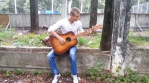 Разбил гитару Психанул :D