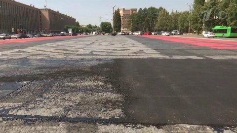 В Екатеринбурге выясняли, как арт-объект едва не оказался жертвой дорожных работников