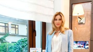 Анна Невская в отпуске задумалась о НГ и Кто в Доме Хозяин