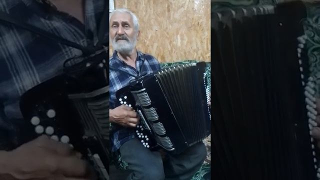 поём с отцом народное в день, когда моя любимая покинула хутор красные горы смотреть онлайн