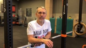 Каждый должен знать и делать-Приседание Зерчера.