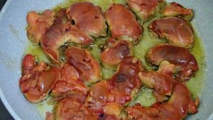 Паштет из куриной печени с варёными яйцами