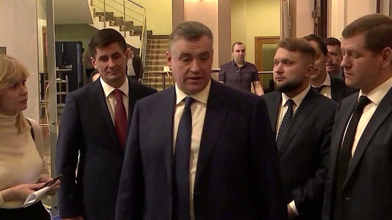 Документы в ЦИК для участия в выборах главы государства от ЛДПР подал Леонид Слуцкий смотреть онлайн