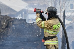 Крупный пожар в курганской деревне Логоушка локализован / События на ТВЦ