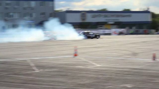 Сергей Бундев против Дениса Лисичонка, one more time. (Дрифт) смотреть онлайн