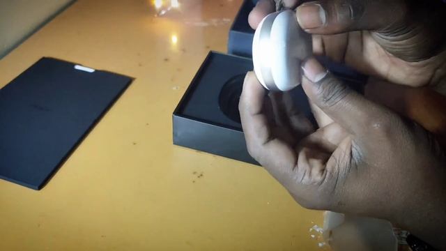 Oppo Enco X Unboxing смотреть онлайн