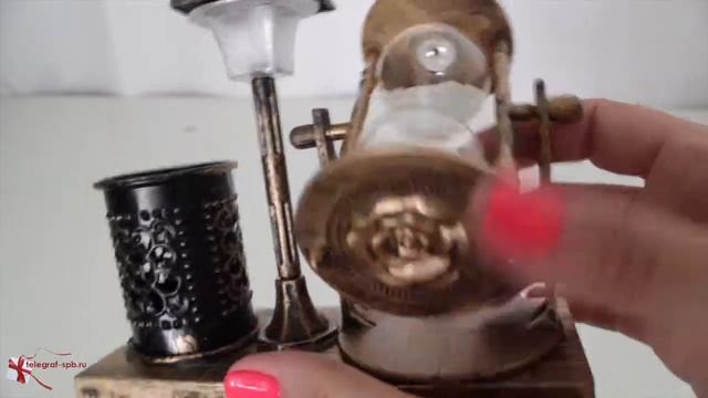 Песочные часы с подставкой для карандашей и подсветкой ( 1 минута 45 секунд ) смотреть онлайн