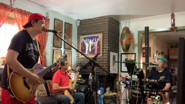 BZ-Signal Cover -A Thousand Years - Using Bose L1 Model 2 with Bose T8S Tonematch Mixer смотреть онлайн