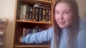 Тур по книжным полкам || четыре полки, от которых взгляд не оторвать❤️?