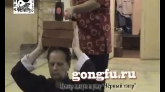 3 кирпича на голове смотреть онлайн