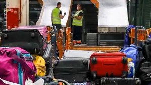 Работа в аэропорту вакансии без опыта Москва вахта с проживанием и питанием