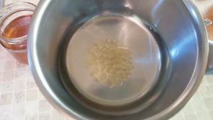 Как проверить мёд, простой способ.