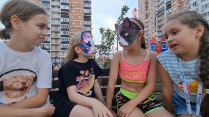 Квадробики обсуждают захват нашей планеты!