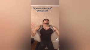 она: блин столько занималась а результата нет. он: бл просто тестостерон ходячий