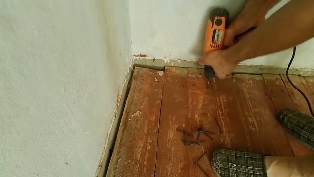 Ремонт деревянного пола своими руками. Потеря нескольких досок. смотреть онлайн