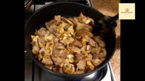 Свинина С Грибами и Сметаной | Вкусное Блюдо Из Свинины На Сковороде | Готовим Дома Быстро И Просто